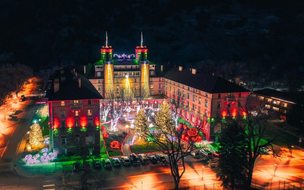Holiday Tree Lighting at Colorado Hotel next to Glenwood Hot Springs Resort