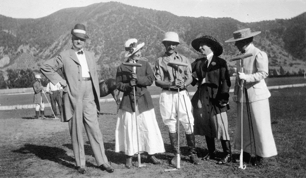 Historic image of polo players in Glenwood Springs near Glenwood Hot Springs Resort