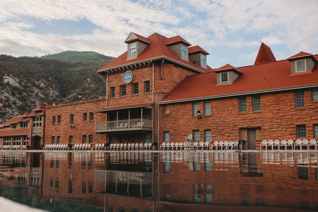 Hotel 1888 Poolside in the Historic Bathhouse at Glenwood Hot Springs Resort